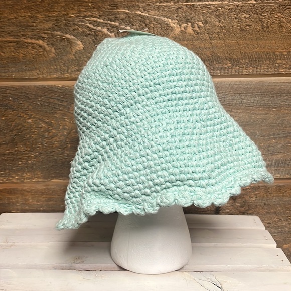 Free People NWT Seafoam Green Blue Crochet Knit Floppy Hat - Picture 3 of 5